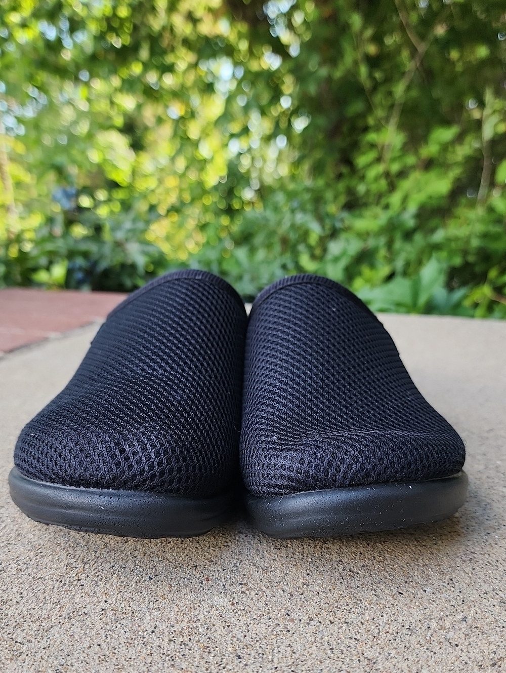Flyflot Black Slip-On Comfort Clogs - Picture 6 of 17